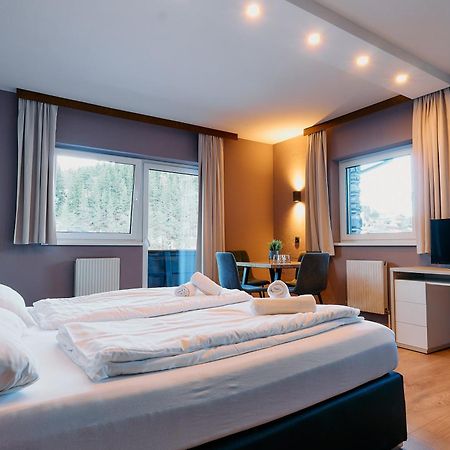 The Art And Sporthotel Innsbruck Exterior photo